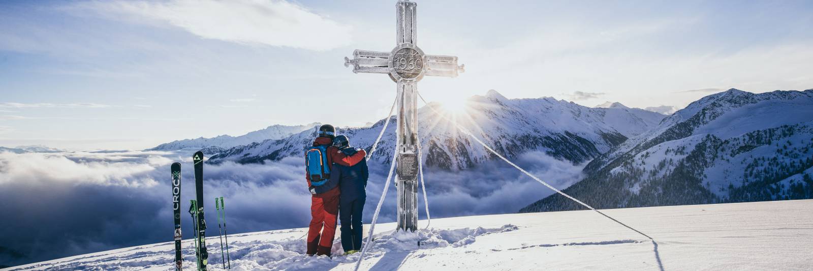 Gipfelkreuz Plattenkogel Ski fahren