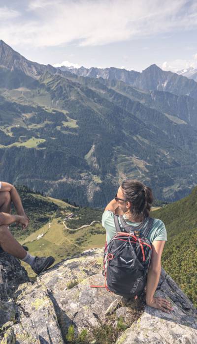 Wandern in Gerlos mit Blick ins Tal