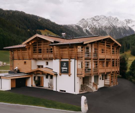 Fräulein Nannerl - Alpine Boutique Aparthotel