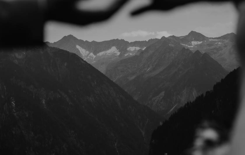 Heiraten auf der Rössl Alm mit Blick ins Tal